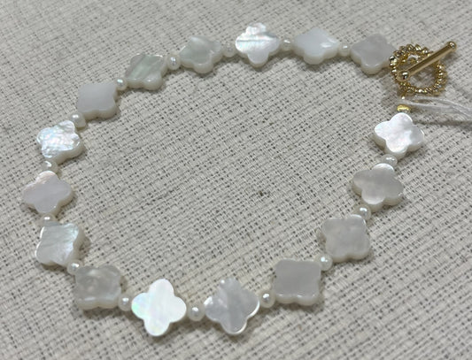 白蝶貝と淡水パールのブレスレット【商品番号118】