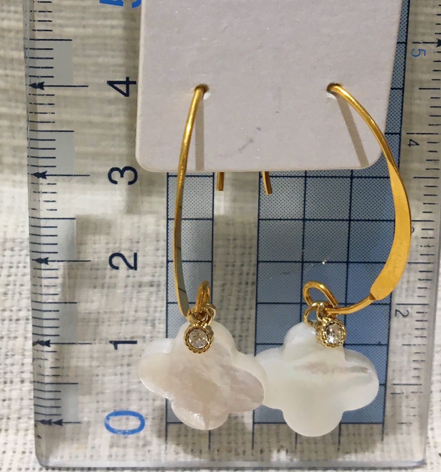 白蝶貝ピアス【商品番号155】