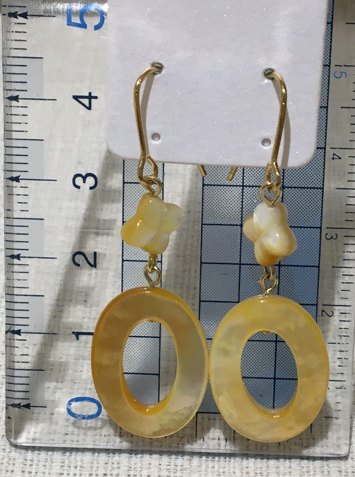 白蝶貝ピアス【商品番号214】