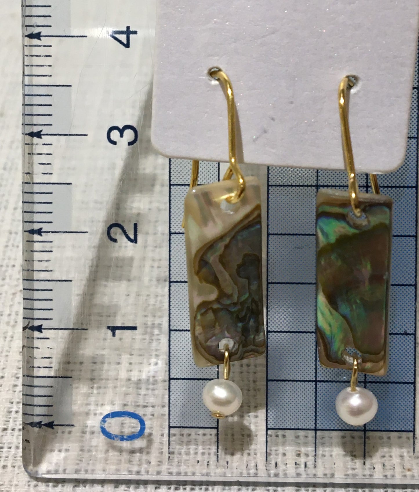 クジャクアワビ貝と淡水パールのピアス【商品番号164】