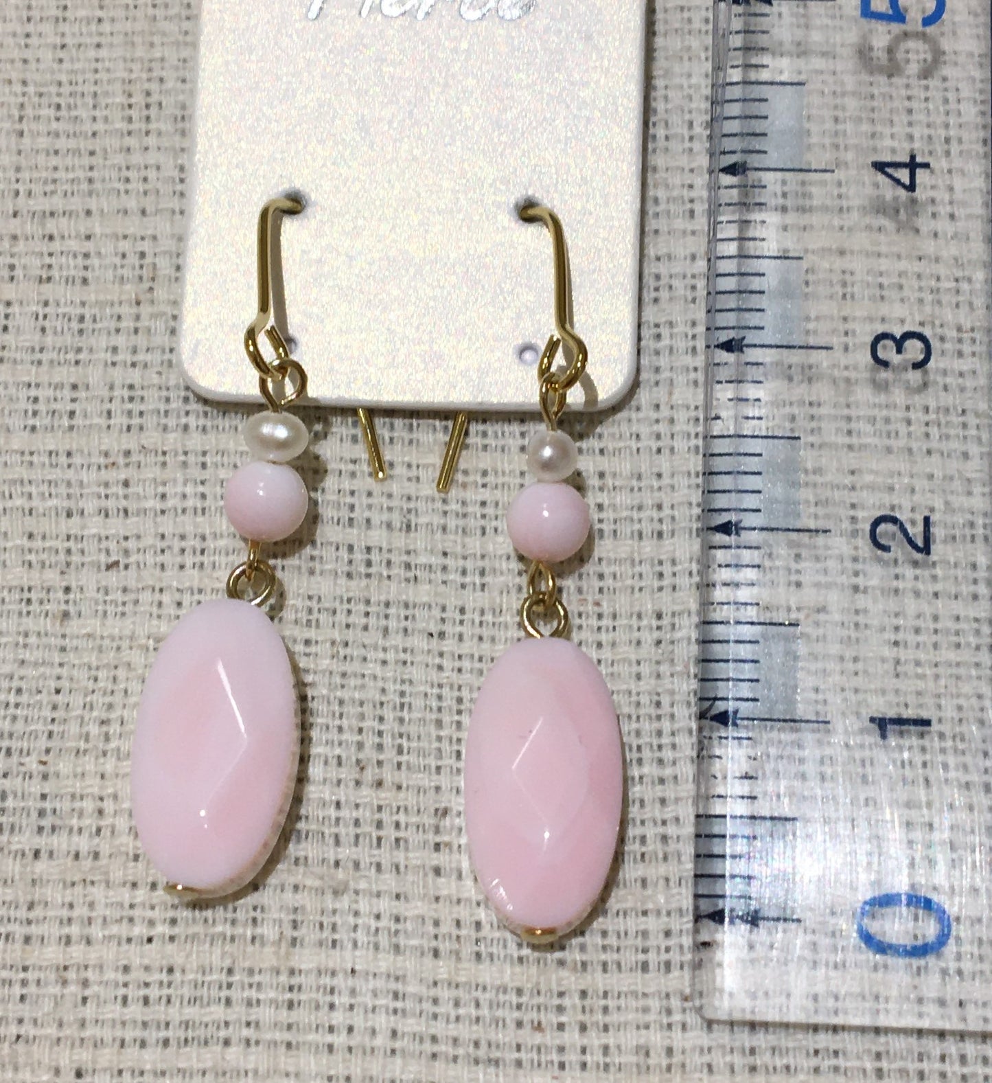 コンク貝と淡水パールのピアス【商品番号263】